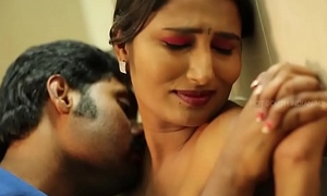 Indian Hot Girl Bathroom Romance - Leaked MMS
