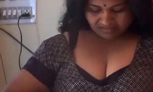 desimasala.co - Chunky Boob Aunty Bathing and Showing Telling Wet Melons