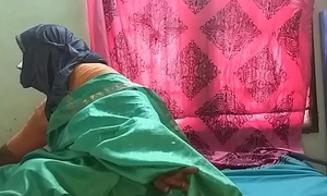 desi  indian piping hot tamil telugu kannada malayalam hindi cheating wife vanitha wearing  saree showing broad in the beam boobs and shaved pussy fluster hard boobs fluster nip rubbing pussy hurt