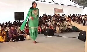 इसी​ डांस की वजह से सपना हुई थी हिट ! Sapna choudhary major hit dance HIGH