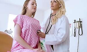 Teen getting pity by doctor lesbian